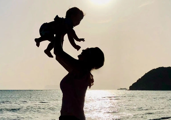 Baby Julian auf seiner ersten Fernreise in Thailand