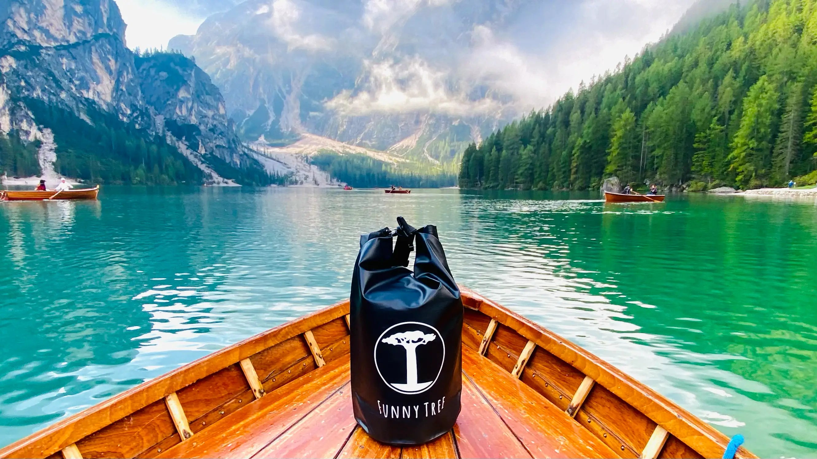FunnyTree Drybag Packsack Schwarz am Pragser Wildsee
