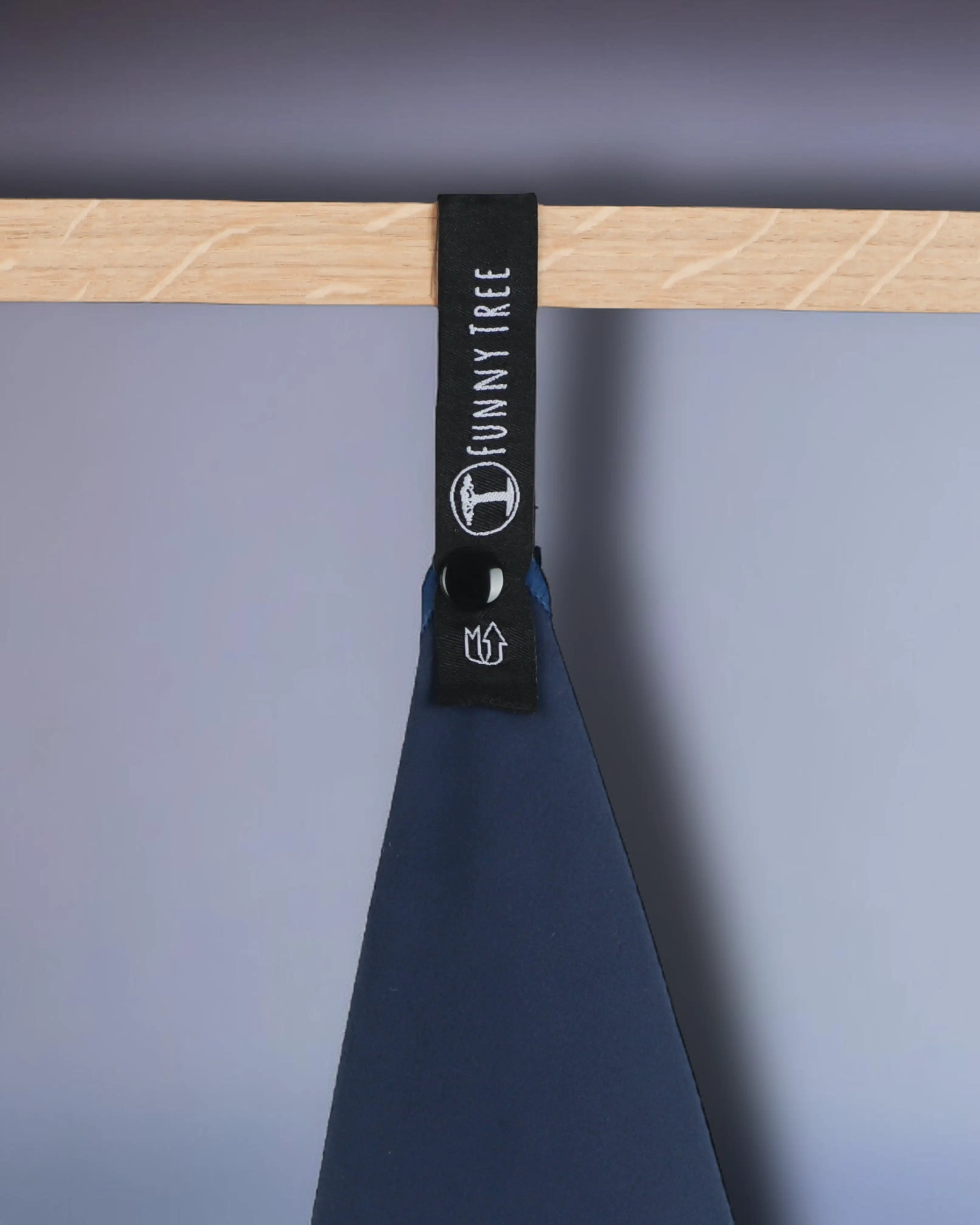 Nachhaltiges EcoGreen Mikrofaserhandtuch | Nachtblau